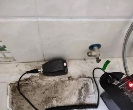 中卫市屋顶漏水维修公司分享下卫生间漏水的危害及解决方法